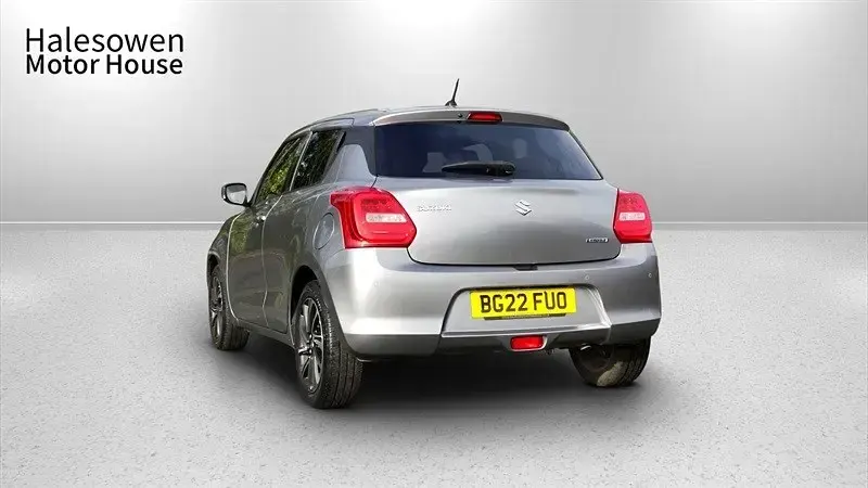 Usado Suzuki Swift SZ5 83 HP (61 kW) 2022 Prateado Citadino