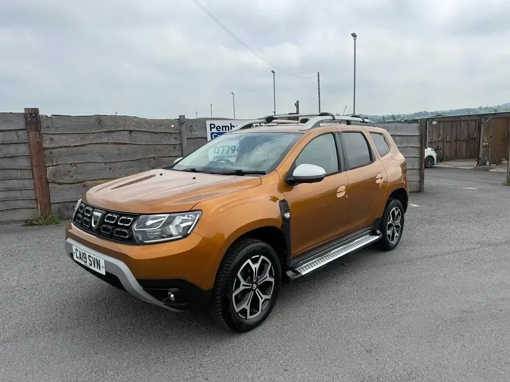 Used Dacia Duster Prestige 150 HP (110 kW) 2019 Orange SUV