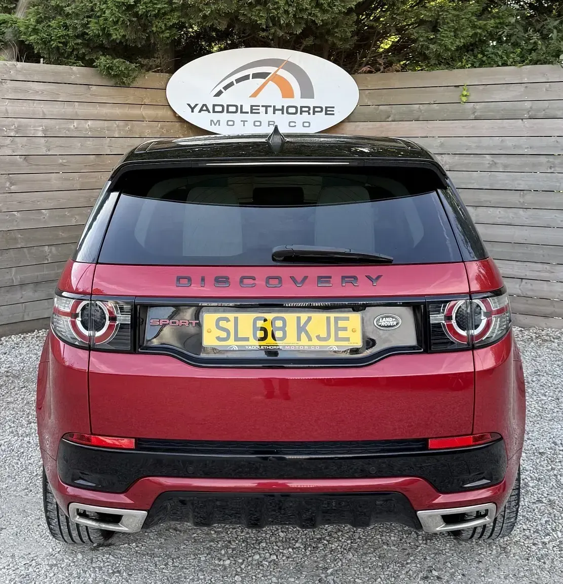 Used Land Rover Discovery Sport HSE Dynamic 177 HP (130 kW) 2018 Red SUV