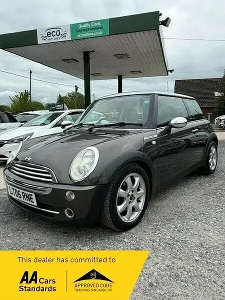 Usado Mini Cooper 2006 Gris Utilitario