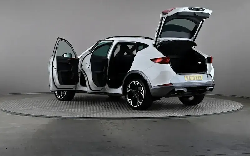 Used Cupra Formentor 150 HP (110 kW) 2024 White SUV