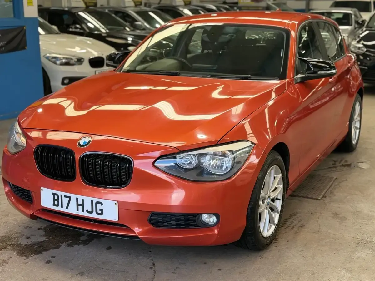 Usado BMW 116 Efficient Dynamics 2013 Naranja Utilitario