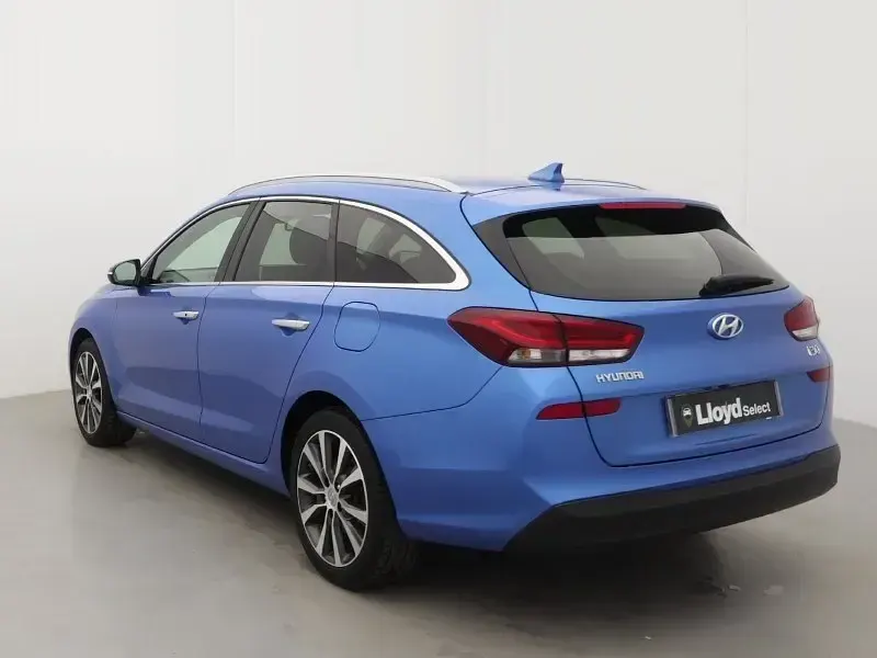 Second-hand Hyundai i30 Premium 2018 Albastru Break