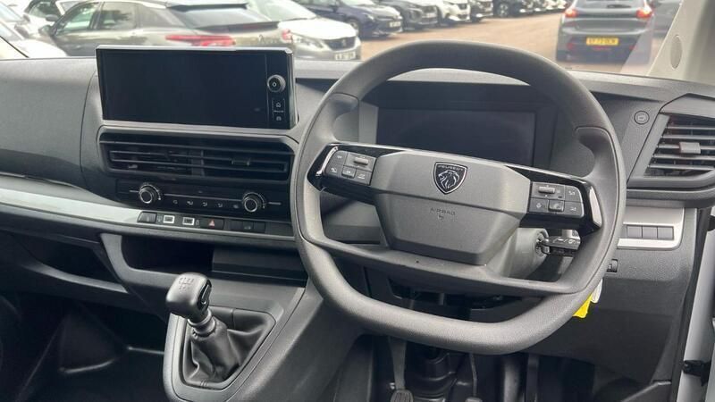 White Used 2024 Peugeot Expert Van | £19,998 (Fair price) - Image 1/4