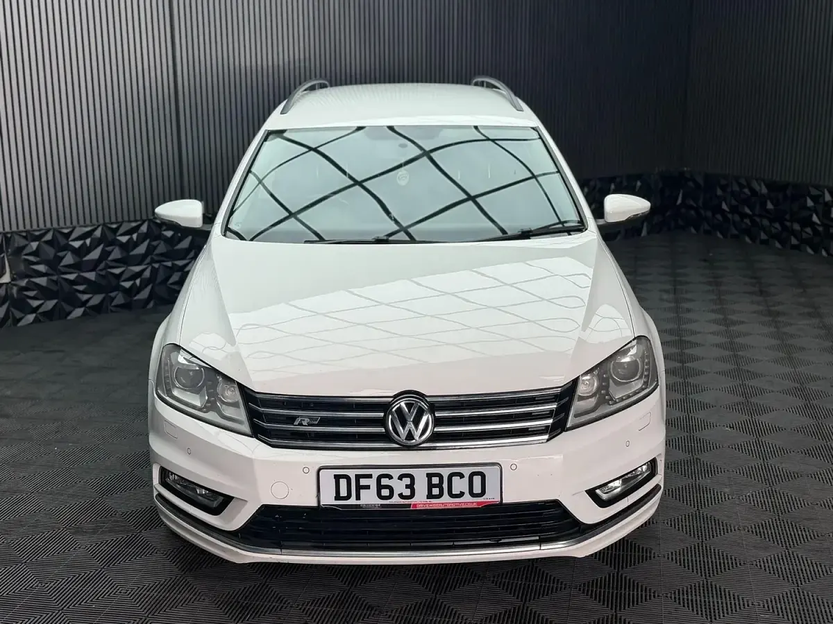 Used VW Passat R-line 2014 White Estate