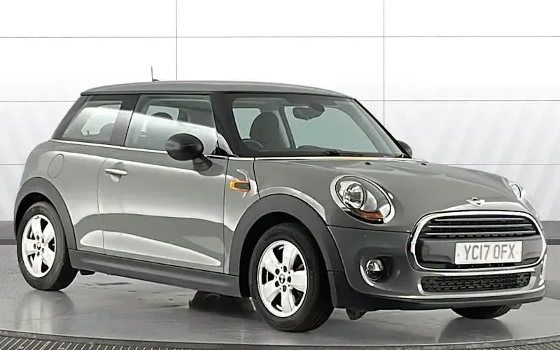 Used Mini ONE Hatch 102 HP (75 kW) 2017 Hatchback