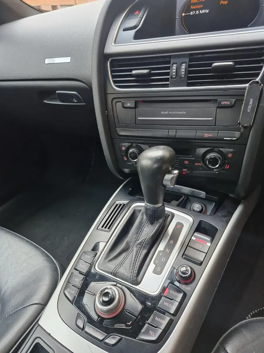 Used Audi A5 Cabriolet Young 211 HP (155 kW) 2010 Grey Cabriolet