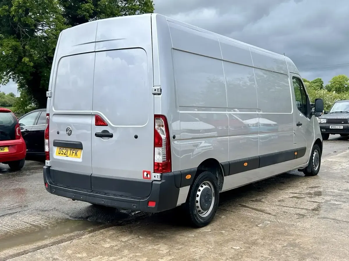 Used Vauxhall Movano Edition 2021 Silver