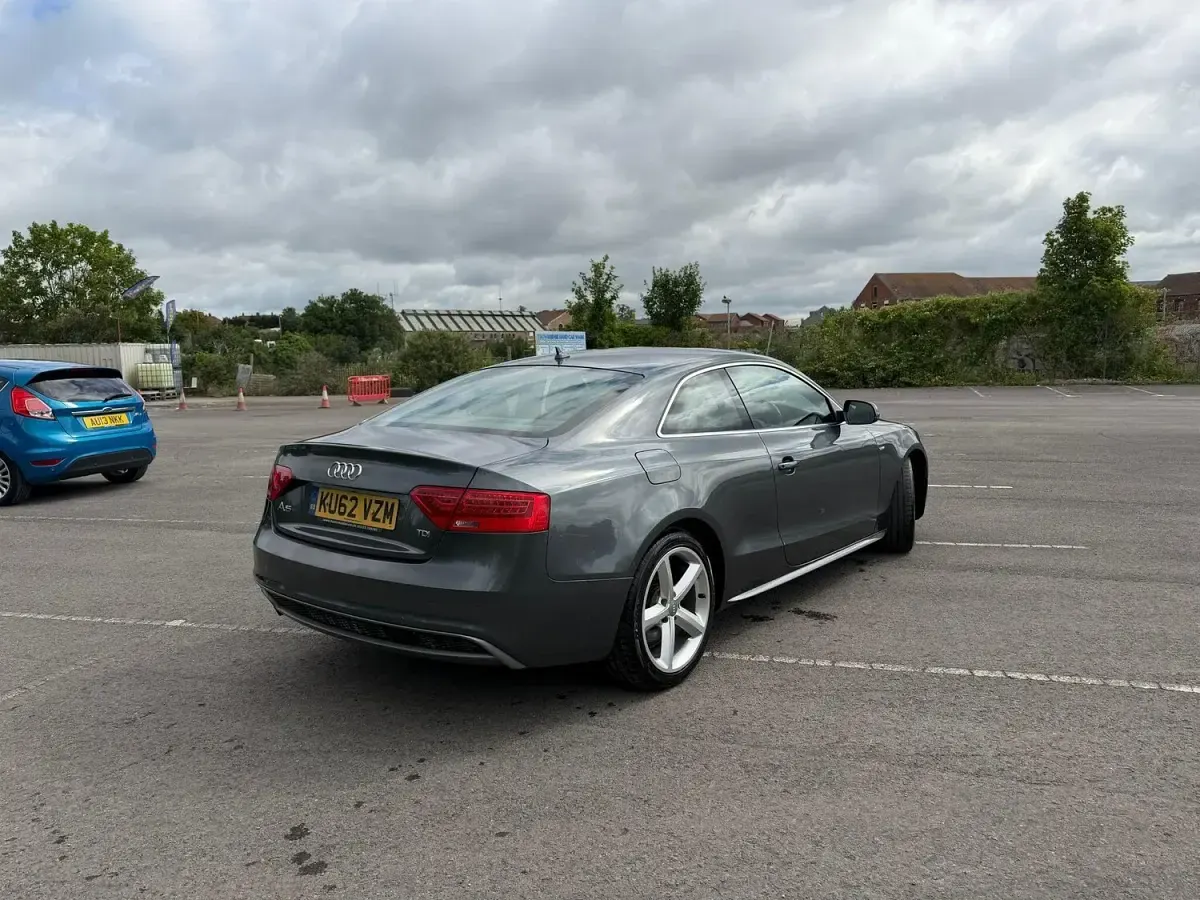 Used Audi A5 S-Line 177 HP (130 kW) 2012 Grey Coupe