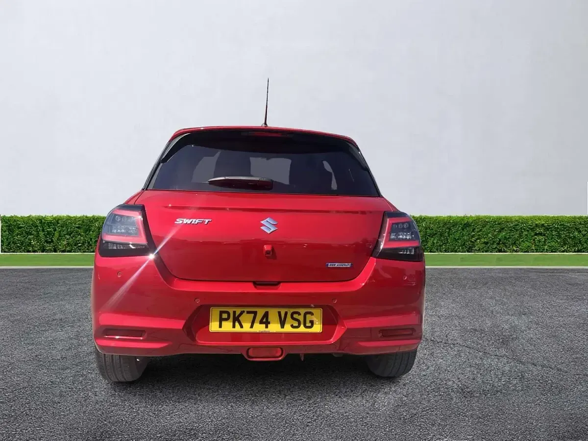 Used Suzuki Swift 82 HP (60 kW) 2024 Red Hatchback