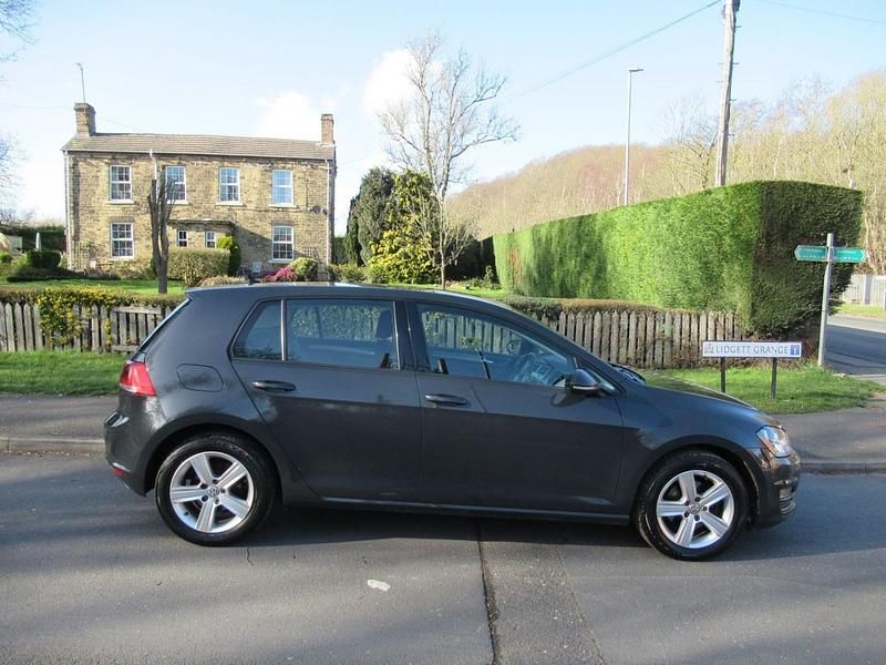 Used VW Golf VII Edition 110 HP (80 kW) 2017 Grey Hatchback