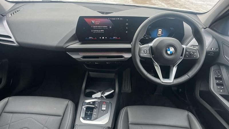 Used BMW 120 Sport Line 168 HP (123 kW) 2025 White Hatchback