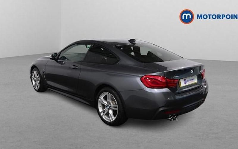 Usado BMW 420 M Sport 190 HP (139 kW) 2020 Coupé