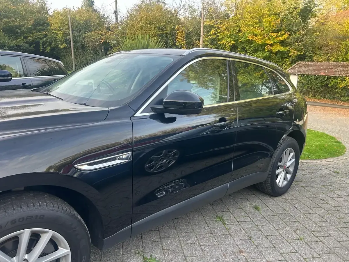 Used Jaguar F-Pace Prestige 180 HP (132 kW) 2018 Black SUV