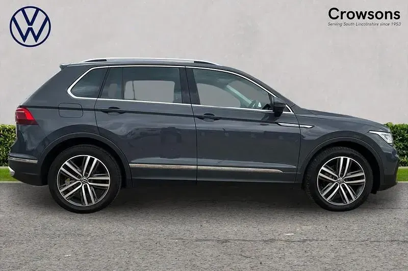 Used VW Tiguan Elegance 150 HP (110 kW) 2022 Grey SUV