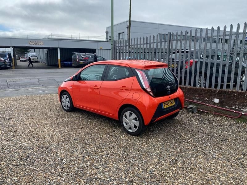 Used Toyota Aygo X-play 69 HP (50 kW) 2015 Orange Hatchback