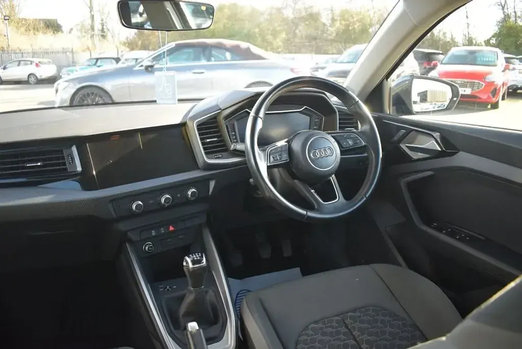Begagnad Audi A1 Sport 2020 Grå SUV