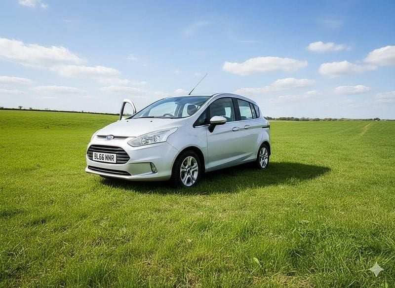 Used Ford B-MAX Zetec 100 HP (73 kW) 2016 Silver MPV
