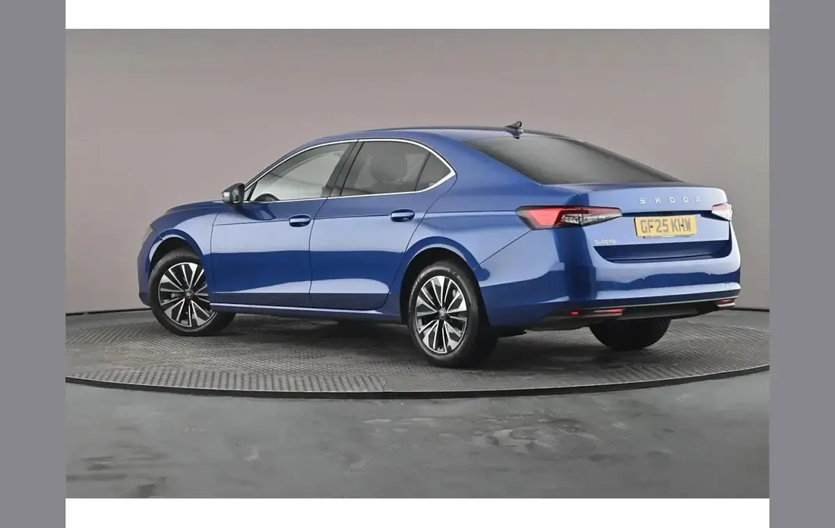 Used Skoda Superb SE Technology 150 HP (110 kW) 2025 Blue Hatchback