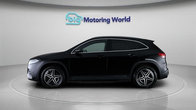 Usado Mercedes EQA300 AMG line 167 kW (228 HP) 2022 Preto SUV