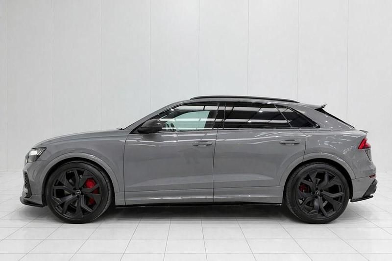 Usado Audi RS Q8 Advanced 600 CV (441 kW) 2022 Gris SUV