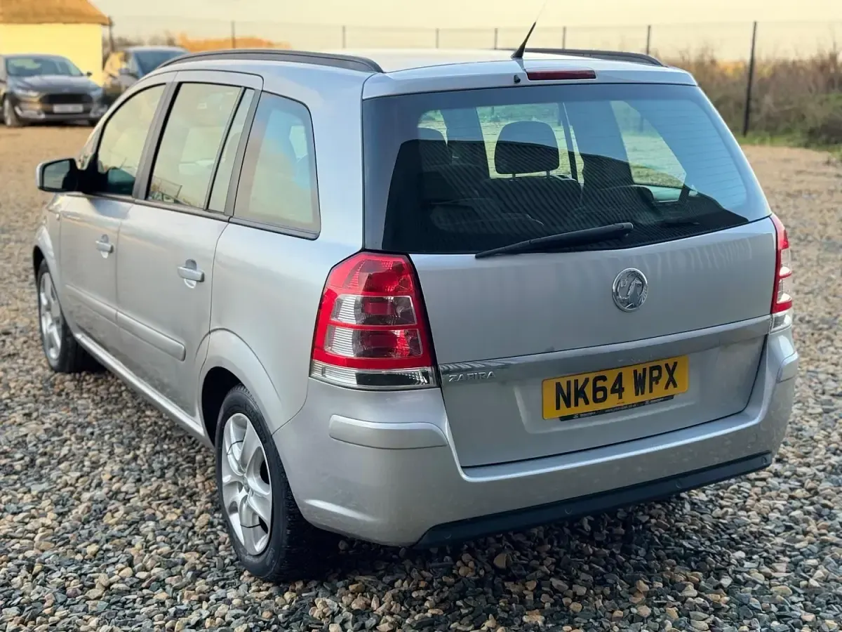Used Vauxhall Zafira 120 HP (88 kW) 2014 Silver MPV