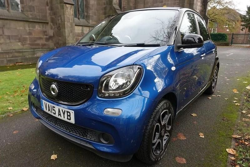 Blue Used 2015 Smart ForFour Premium Hatchback | £5,795 (Fair price) - Image 1/4