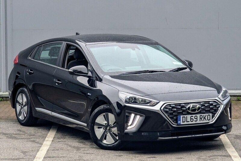 Black Used 2019 Hyundai Ioniq SE Sedan | £13,795 (A bit pricey) - Image 1/4