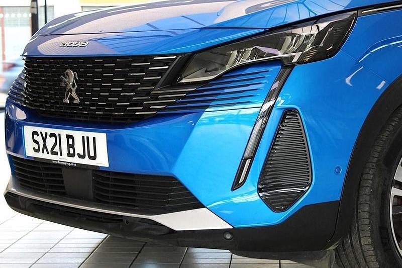 Used Peugeot 3008 Allure 130 HP (95 kW) 2021 Blue Hatchback