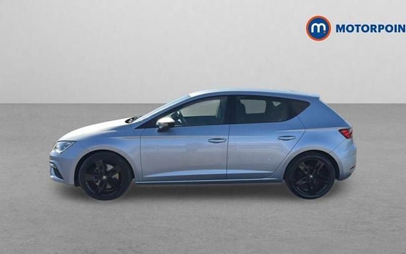 Used Seat Leon FR 190 HP (139 kW) 2019 Silver Hatchback