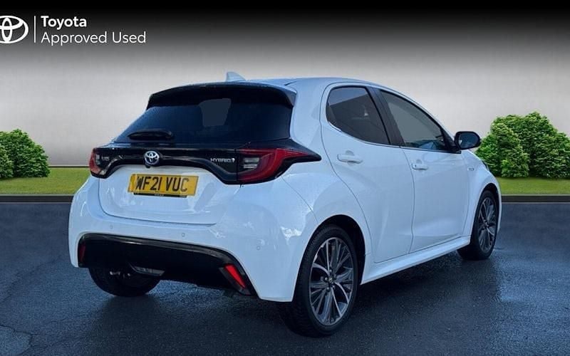 Used Toyota Yaris Hybrid 116 HP (85 kW) 2024 Hatchback