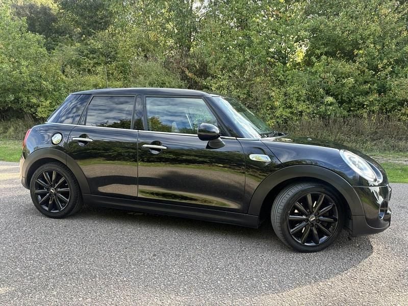 Black Used 2016 Mini Cooper S Hatch Hatchback | £10,295 (Fair price) - Image 1/4