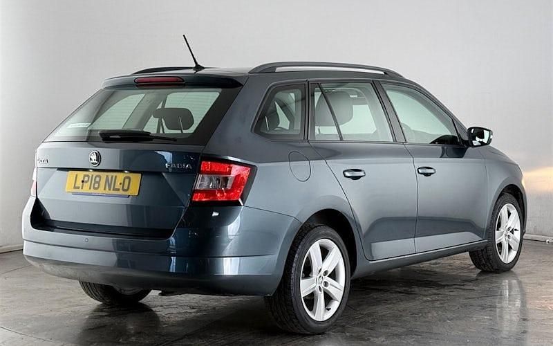 Used Skoda Fabia SE L 110 HP (80 kW) 2018 Grey Estate