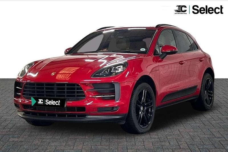 Used Porsche Macan 241 HP (177 kW) 2018 Red SUV