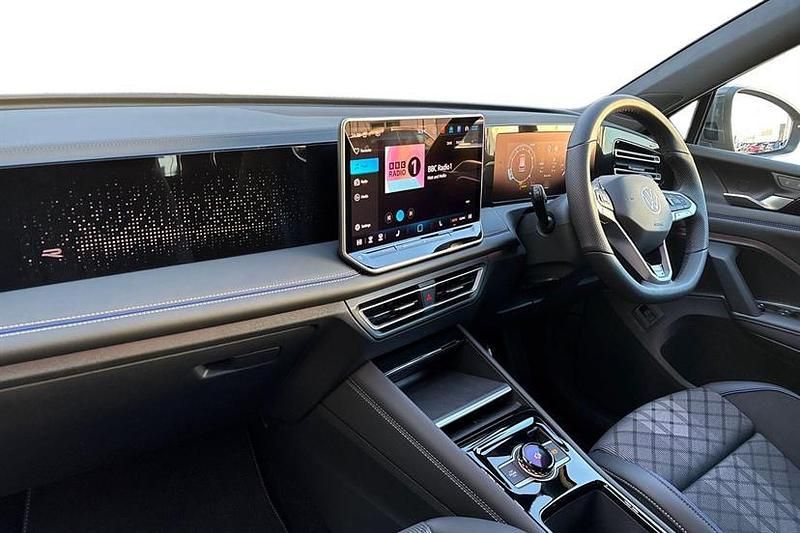 Used VW Tiguan R-line 150 HP (110 kW) 2025 Dolphin grey SUV