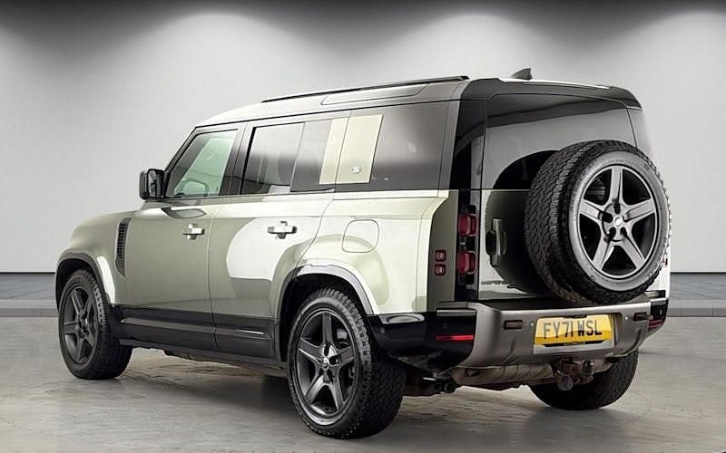 Usado Land Rover Defender SE Dynamic 404 HP (297 kW) 2023 SUV