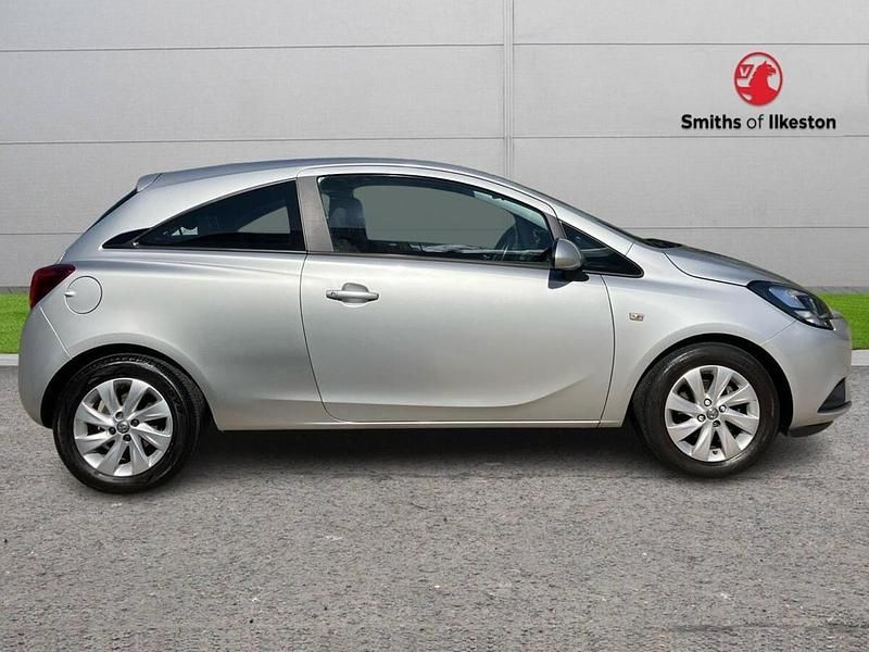 Used Vauxhall Corsa Design Edition 74 HP (54 kW) 2019 Grey Hatchback