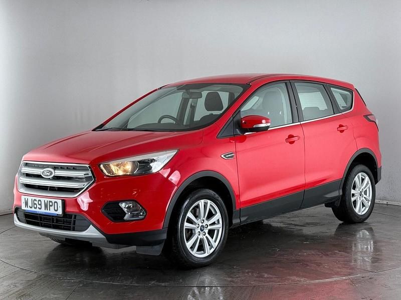 Used Ford Kuga Zetec 150 HP (110 kW) 2019 Red SUV