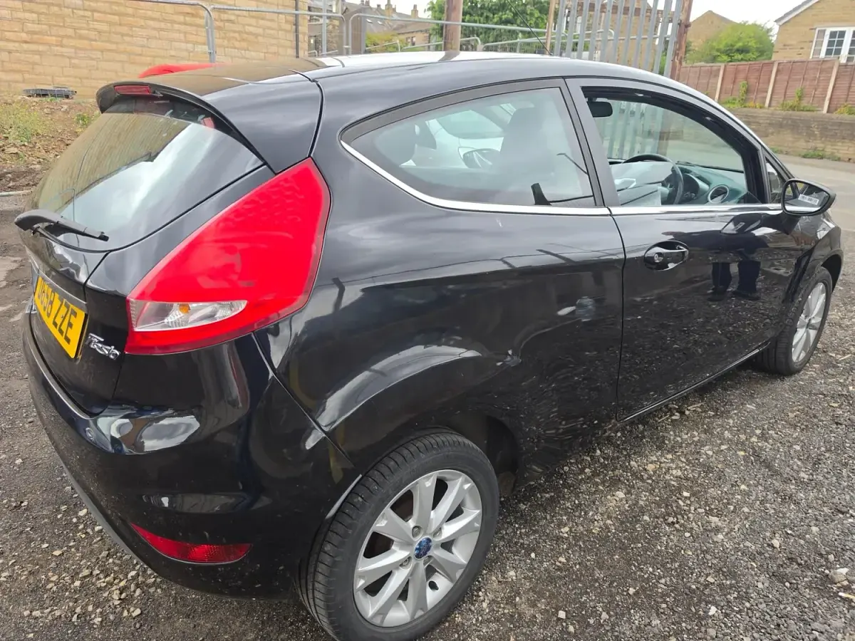 Used Ford Fiesta Zetec 82 HP (60 kW) 2008 Black Hatchback