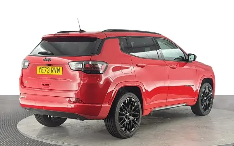 Used Jeep Compass Altitude 131 HP (96 kW) 2023 Red SUV
