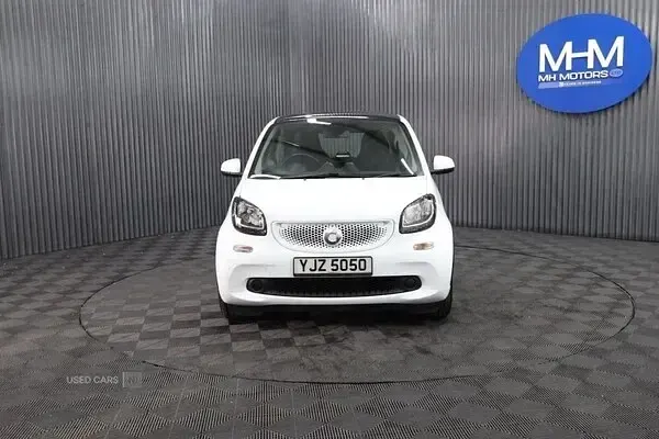 Used Smart ForTwo Coupé 90 HP (66 kW) 2016 White Coupe