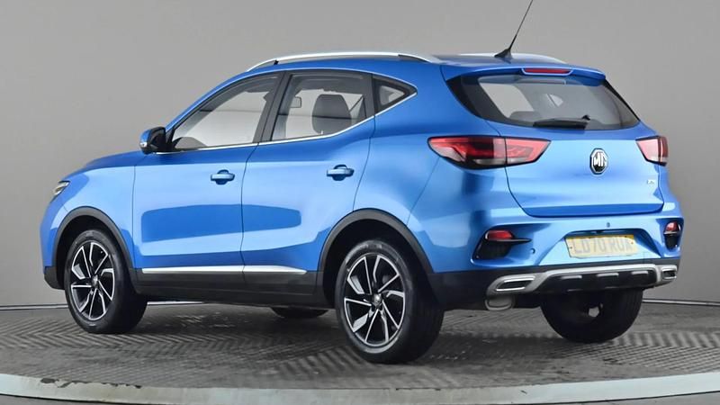 Used MG ZS Exclusive 106 HP (77 kW) 2020 Blue Hatchback