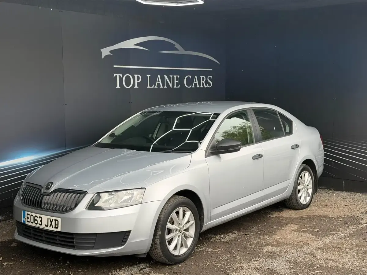 Used Skoda Octavia 105 HP (77 kW) 2013 Silver Hatchback