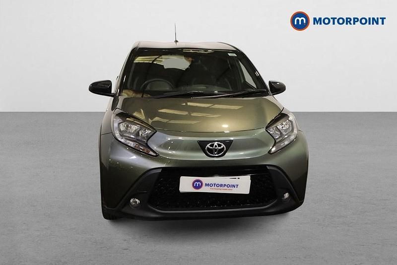 Used Toyota Aygo X 72 HP (52 kW) 2023 Green SUV