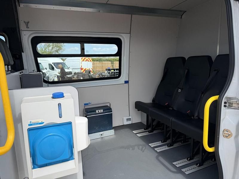Begagnad Mercedes Sprinter Progressive 141 HK (103 kW) 2021 Vit Van