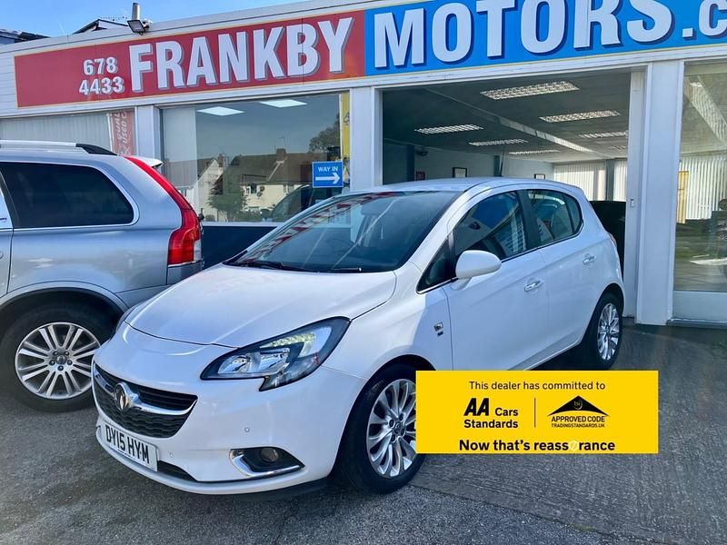 Used Vauxhall Corsa 100 HP (73 kW) 2015 White Hatchback