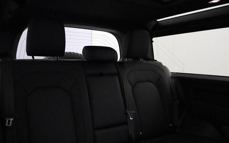 Used Land Rover Defender 75th Limited Edition 300 HP (220 kW) 2023 Black SUV