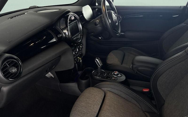 Used Mini Cooper Level 2 135 kW (184 HP) 2020 Hatchback