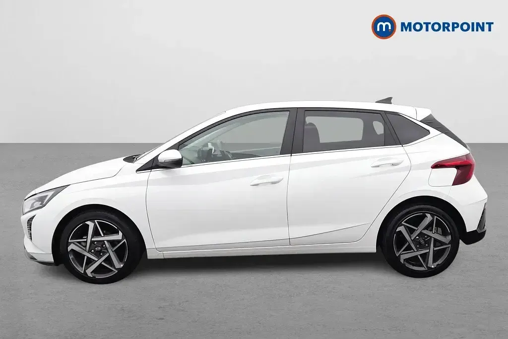 Used Hyundai i20 Premium 2025 White Hatchback
