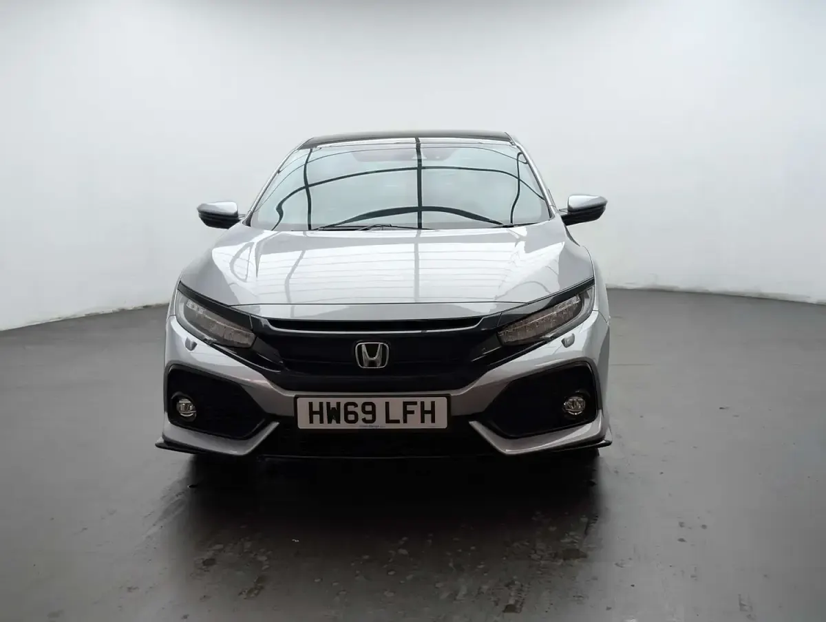 Used Honda Civic Sport Plus 182 HP (133 kW) 2019 Silver Hatchback
